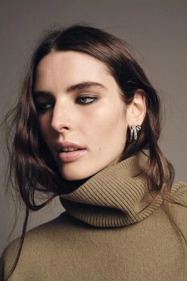 Серьги-кольца со стразами