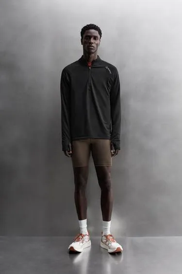 Толстовка POLARTEC © с воротником на молнии