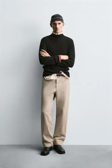 Свитер в рубчик с воротником-стойкой- Заказать в России