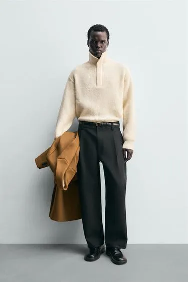 Структурный джемпер с воротником-стойкой