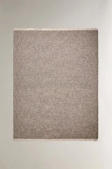 Плед с бахромой