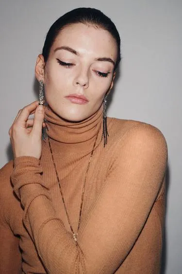 Длинные серьги со стразами- Заказать в России