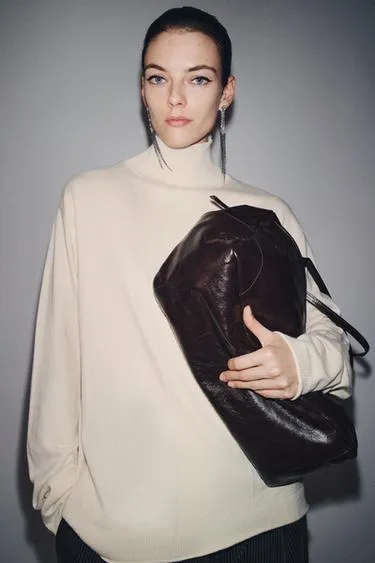 Джемпер оверсайз из трикотажа- Заказать в России