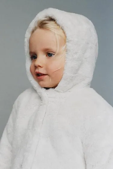 Куртка с капюшоном из искусственного меха- Заказать в России