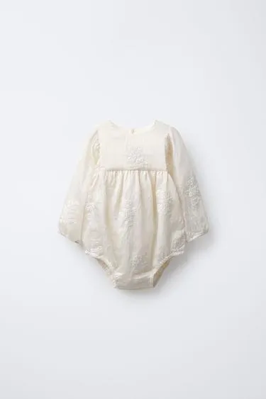 Комбинезон с вышивкой «цветы»