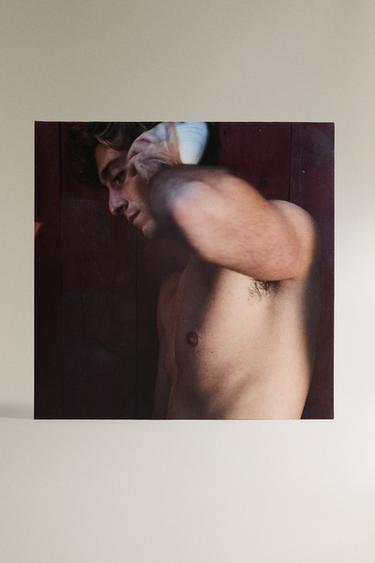 Zara GUITARRICADELAFUENTE: испанская кожа винила