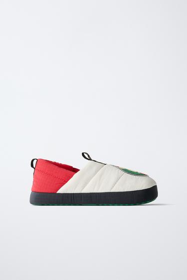 Zara Домашние тапочки THE SIMPSONS ™ MATT GROENING купить с доставкой.