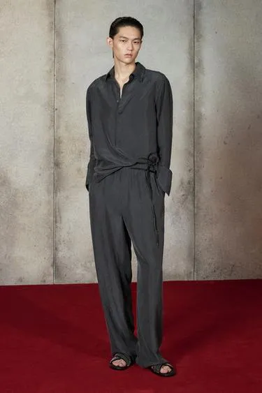 Брюки из 100% шелка с поясом LUDOVIC DE SAINT SERNIN X ZARA- Заказать в России