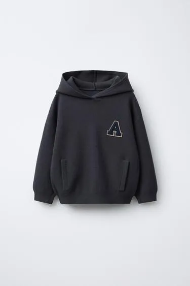 Трикотажный джерси с нашивкой-буквой