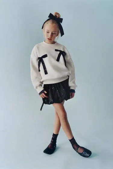 Толстовка с бантами и пайетками- Заказать в России