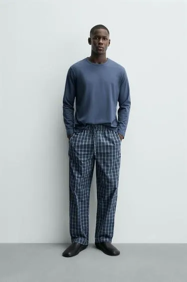 Контрастная пижама FLUIDO- Заказать в России