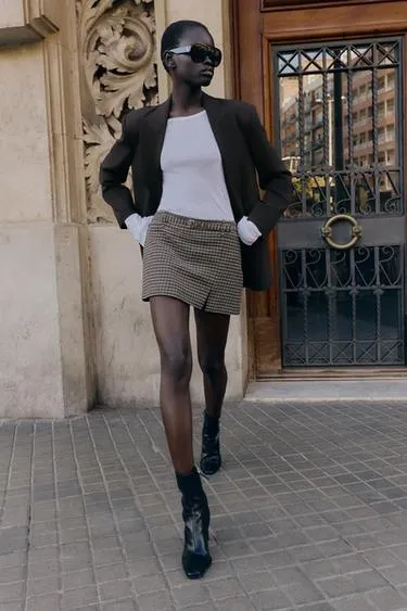 Юбка-шорты «гусиная лапка» с ремнем- Заказать в России