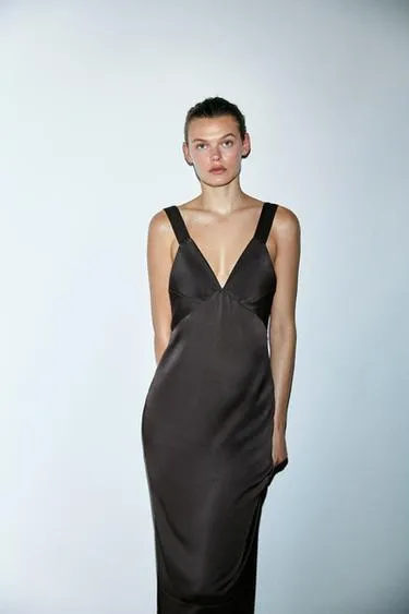 Атласное платье с контрастными швами- Заказать в России
