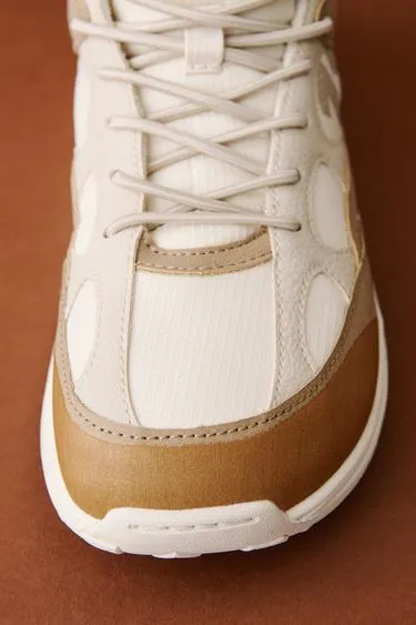 Высокие спортивные кеды контрастные