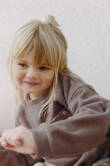 Zara Комплект из футболки и расклешенных легинсов из мягкой ткани купить с доставкой.