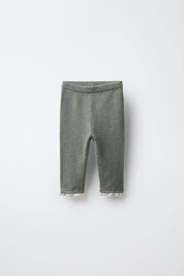 Трикотажные легинсы с кружевом