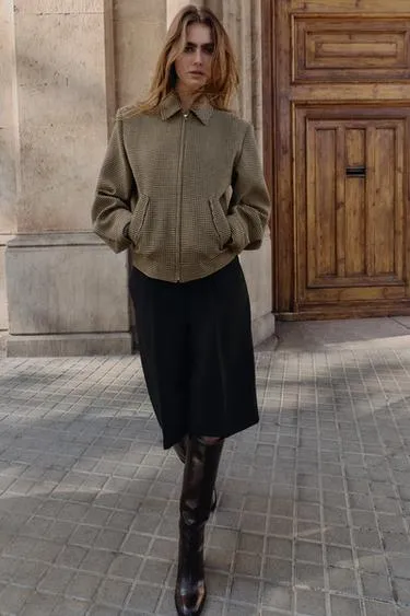 Бомбер в гусиную лапку с подплечниками- Заказать в России