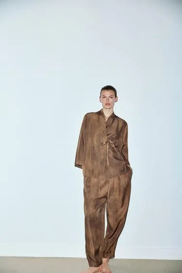 Брюки объемного кроя с принтом