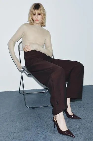 Туфли без задников с рельефным узором- Заказать в России