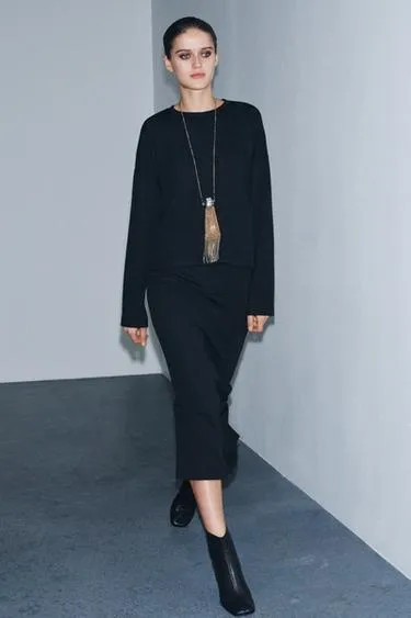 Мягкий топ с длинными рукавами