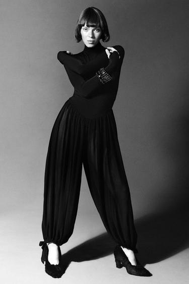 Zara Длинный комбинированный объемный комбинезон купить с доставкой.