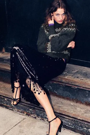 Босоножки на каблуке с перекрестными ремешками- Заказать в России