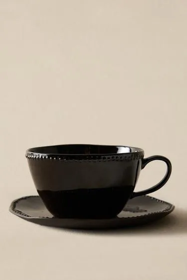 Чашка и блюдце для кофе из керамики с рельефным узором- Заказать в России