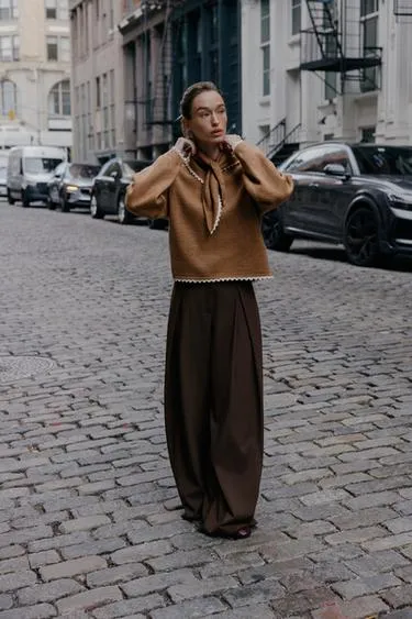 Вязаный джерси с банданой и кружевом