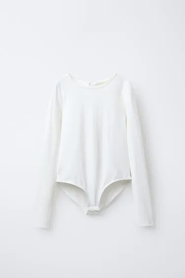 Боди из полиамида с вырезами