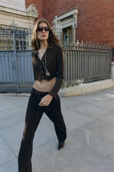 Укороченная рубашка в полоску с подплечниками- Заказать в России