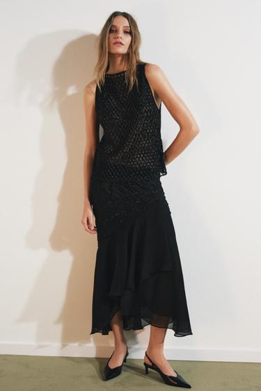 Zara Топ из рельефной ткани с ажурными деталями и бусинами