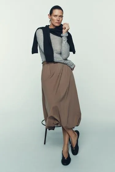 Кожаные балетки с аппликацией- Заказать в России