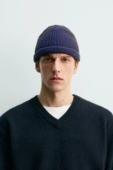 Шапка бини из шерсти Aaron Levine X Zara