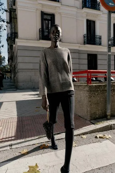 Вязаный свитер с пайетками- Заказать в России