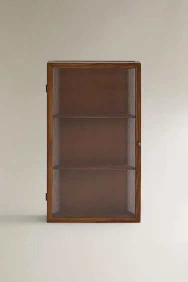 Полка для хранения на стене