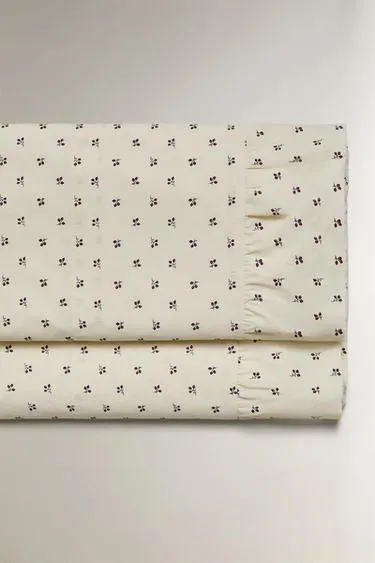 Детское простынное полотно с оборками и цветочным принтом- Заказать в России