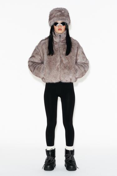 Zara Короткое пальто с капюшоном из искусственного меха и технологией HEIQ XREFLEX™ из коллекции лыжной одежды