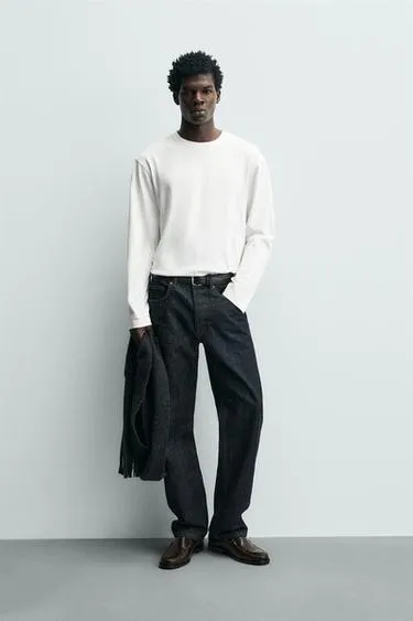 Футболка с длинными рукавами классического кроя- Заказать в России