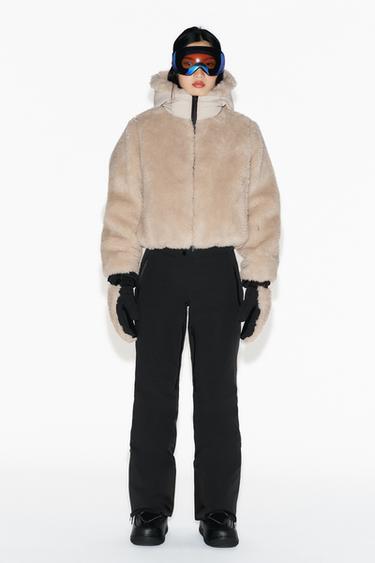 Zara Короткое пальто с искусственным мехом и капюшоном, коллекция лыжной технологии RECCO®