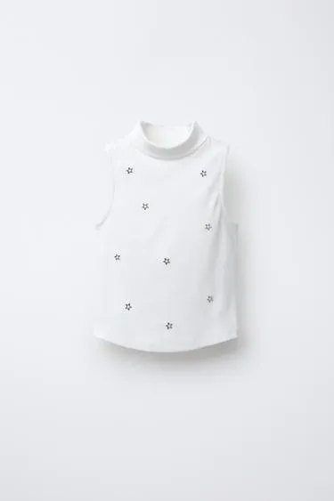 Топ в рубчик с воротником-стойкой и заклепками «звезды»- Заказать в России