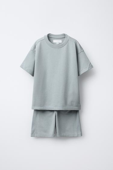 Zara Комплект из футболки и шортов «вафли» купить с доставкой.