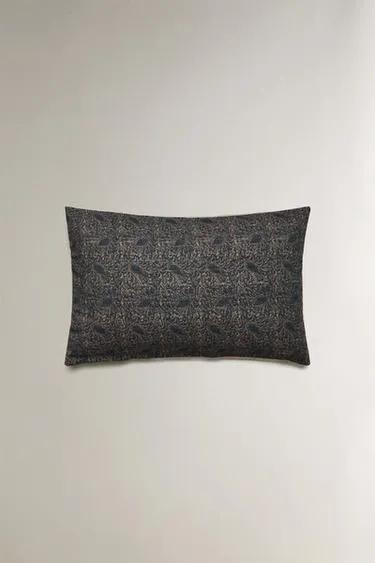 Наволочка с орнаментом пейсли