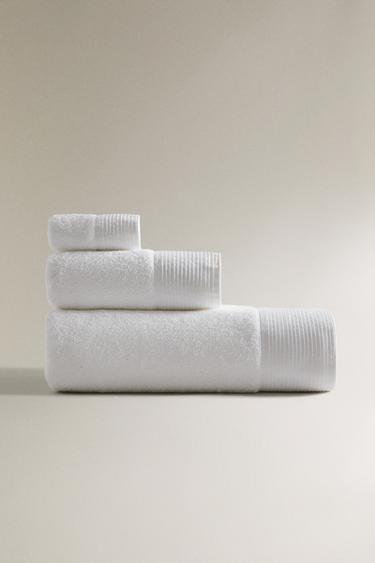 Zara Полотенце для ванной с аппликацией на полоске купить с доставкой.