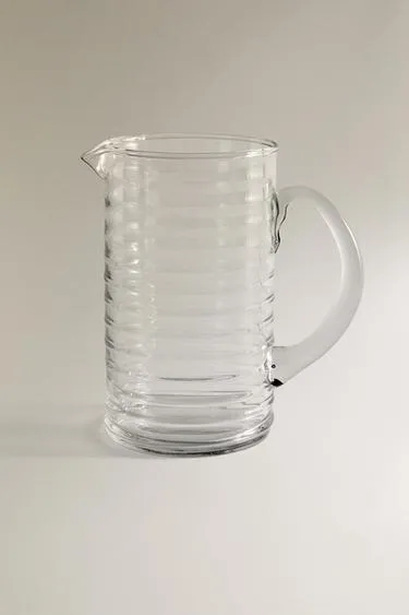 Стеклянная кувшин с поднятыми линиями- Заказать в России