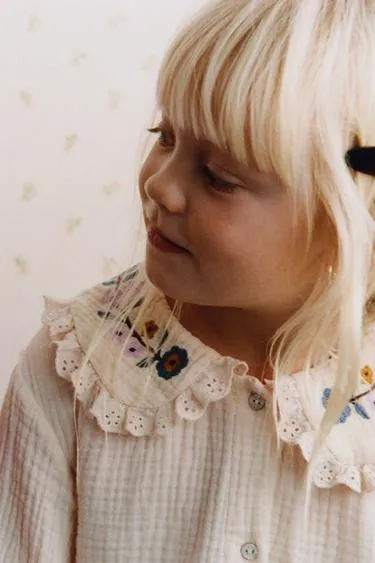 Рубашка с вышивкой «цветы»- Заказать в России