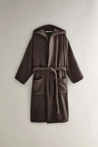 Экстра мягкий халат с капюшоном (380 г/м²)