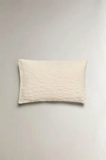 Детский чехол с полосатой фактурой для подушки