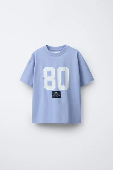 Футболка для бега с номером и нашивкой