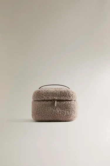 Мягкая косметичка