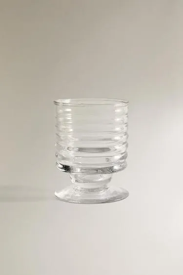 Бокал для вина с поднятыми линиями- Заказать в России